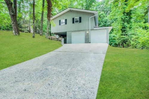 6395 El Caudillo Ct, Atlanta GA  30349-4032 exterior