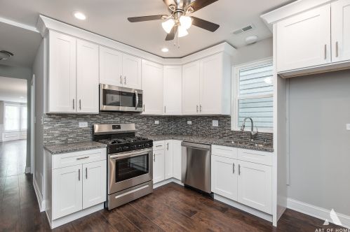 8722 Buffalo Ave, Chicago IL  60617-3307 exterior