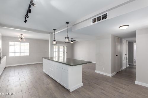 700 Oakland St, Chandler AZ  85225-4794 exterior