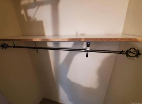 1336 Balcom Ave, Bronx NY  10461-5802 exterior