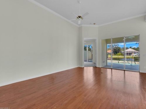 5211 Hawkesbury Way, Naples FL 34119-9582 exterior