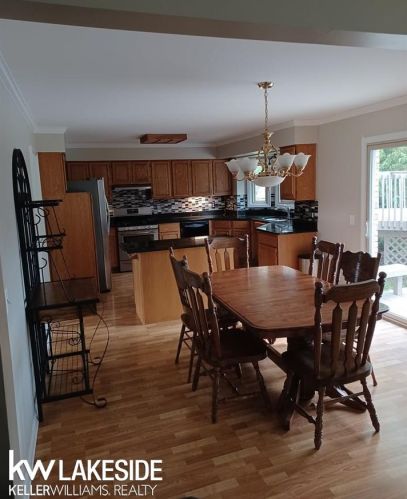 52204 Antler Dr, Macomb Township MI  48042-3496 exterior