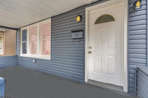 204 Myrtle Ave, Irvington NJ  07111-3305 exterior