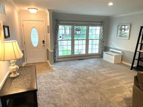 2371 Crestline Dr, Saint Louis MO 63129-3713 exterior