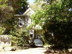 109 Warren St, Newton, MA 02459-2058