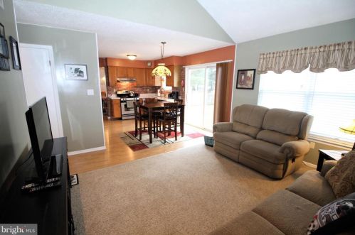 135 Edwin Ave, Trenton NJ 08610-4420 exterior