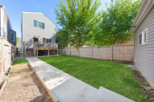 2040 Hamlin Ave, Chicago IL 60647-1010 exterior