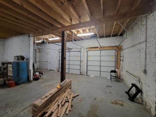 11956 Calumet Ave, Chicago IL  60628-6225 exterior