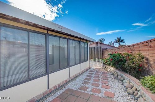 1041 Kumquat Pl, Oxnard CA 93036-1533 exterior