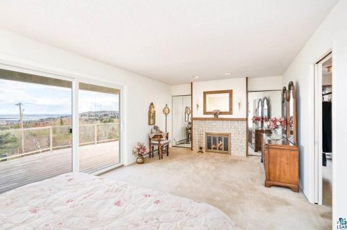 1133 Denney Dr, Duluth MN 55805-1518 exterior