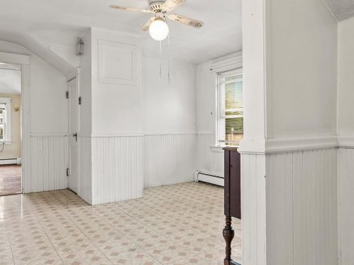 535 Manton Ave, Providence RI 02909-5616 exterior