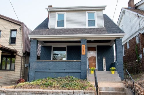 128 Duffland St, Pittsburgh PA  15210-4304 exterior