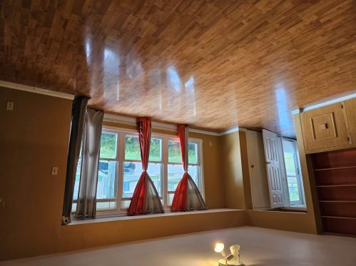 4834 91st St, Milwaukee, WI 53225-4126