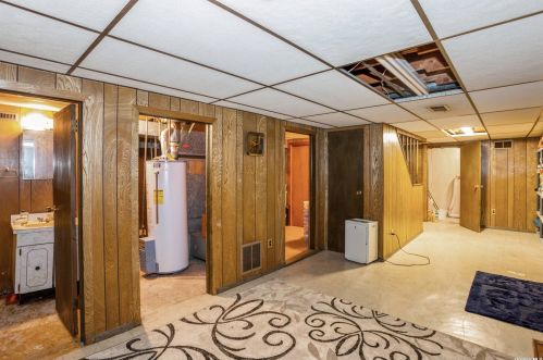 218 Fruitwood Ln, Central Islip NY 11722-2502 exterior