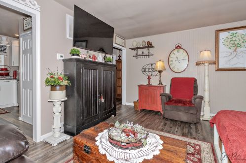 8609 Acorn Path, Bull Valley IL 60097-8872 exterior