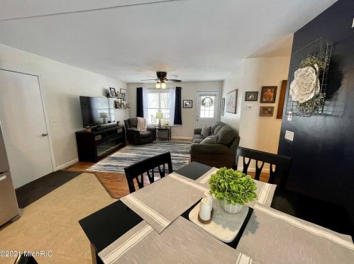 5541 Lamos Rd, Sylvan Beach MI 49461-9450 exterior