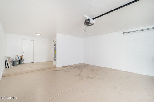 3824 Carol Ave, Phoenix AZ 85021-2091 exterior