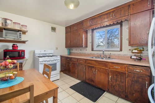 463 Herkimer St, Joliet IL 60432-1811 exterior