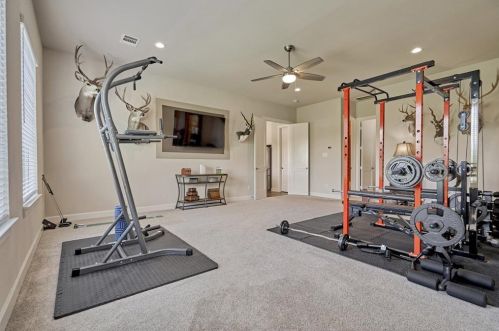 98 Lk Est Dr, Montgomery TX 77356-8066 exterior