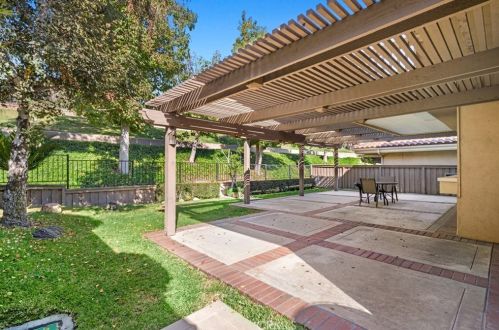 615 Augusta Ct, Fullerton CA  92835-2769 exterior