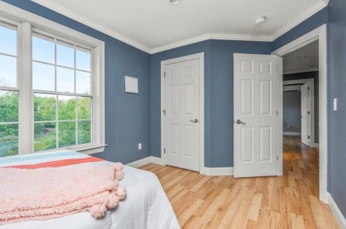 29 Hubbard Rd, Dover NH 03820-4273 exterior