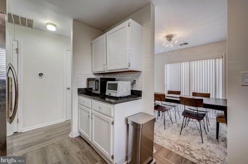 1930 Franklin St, Philadelphia PA 19122-1308 exterior