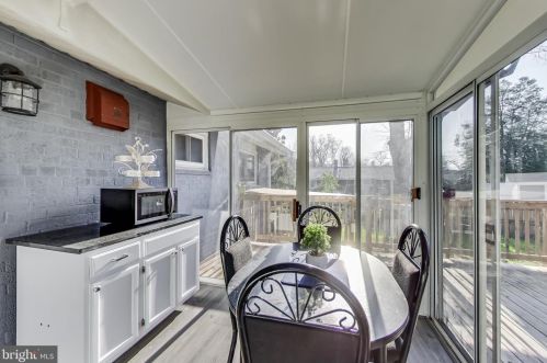 6401 Edsall Rd, Alexandria VA  22312-6411 exterior