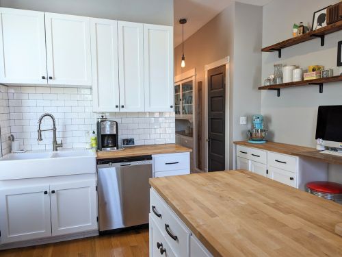 1856 Berenice Ave, Chicago IL 60613-2720 exterior