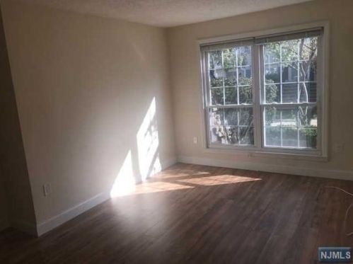 783 Sassafras Ct, Mahwah NJ  07430-3454 exterior