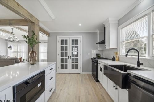 324 Sycamore Ave, Scotch Plains NJ  07076-1124 exterior