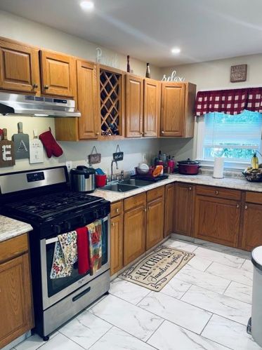 359 Carrington Ave, Woonsocket RI  02895-4622 exterior