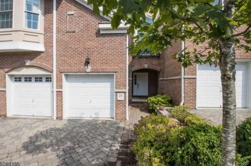 20 Cedar Gate Dr, Livingston NJ  07039-6602 exterior