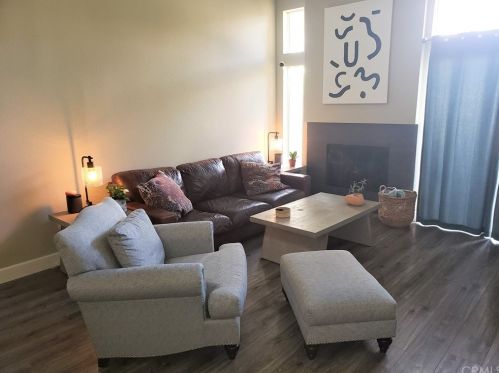 2467 Avenita Alpera, Tustin CA 92782-9004 exterior