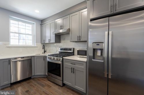 2010 23 St, Philadelphia PA 19145-2704 exterior