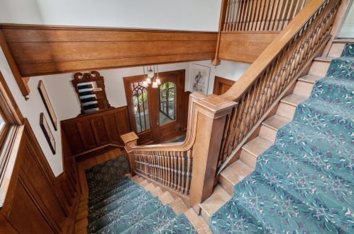 231 Paris Ave, Grand Rapids MI 49503-4764 exterior