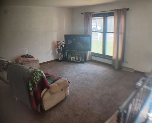 880 Floyd St, Gary, IN 46403-2945