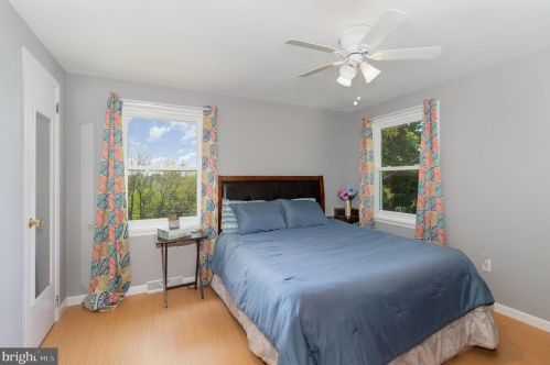 8366 Hilton St, Hummelstown PA  17036-8680 exterior