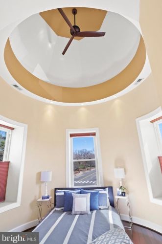 616 M St, Washington DC 20002-3425 exterior