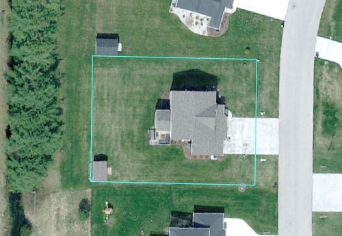 6269 Wilmington Dr, Meskegon MI 49444-7892 exterior