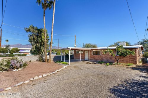 2328 Chrysler Dr, Tucson, AZ 85716-2948