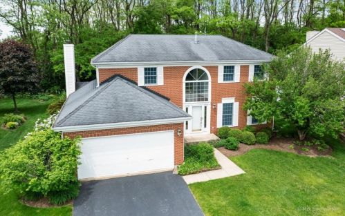 1788 Woodhaven Dr, Bull Valley, IL 60014-1940