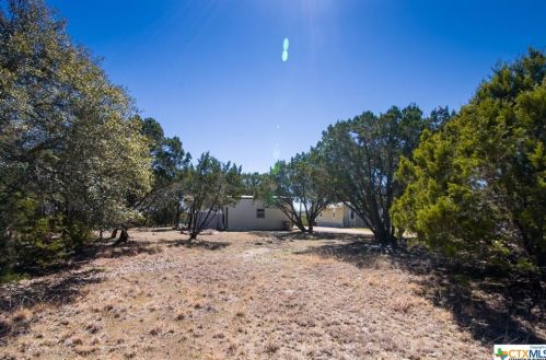 864 Hillside Dr, Spring Branch TX 78070-3808 exterior