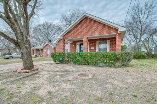 4607 Frank St, Dallas, TX 75210-1242