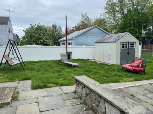 41 Clinton Ave, Norwalk CT 06854-1501 exterior