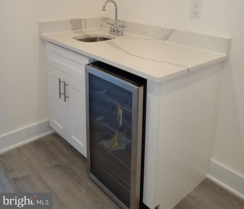 2127 9th St, Philadelphia PA  19122-1313 exterior