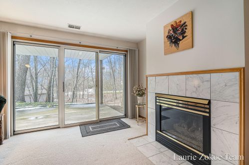 4323 Vly Side Ct, Grand Rapids MI 49525-9690 exterior