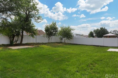 16 Carole Pl, Old Bridge NJ  08857-2502 exterior