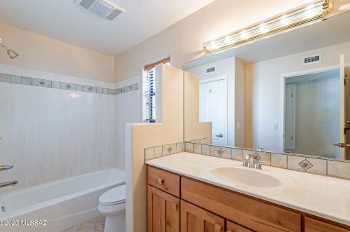 622 Avenida Cipres, Green Valley AZ 85614-3434 exterior