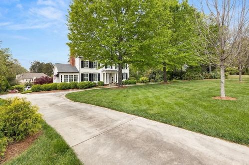 1647 Riverside Dr, Gainesville GA 30501-1837 exterior