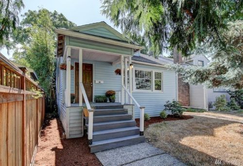 151 54th St, Seattle, WA 98103-6011